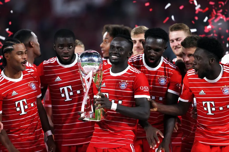 Câu lạc bộ bóng đá Bayern Munich - Lịch sử, thành công và những cầu thủ nổi bật
