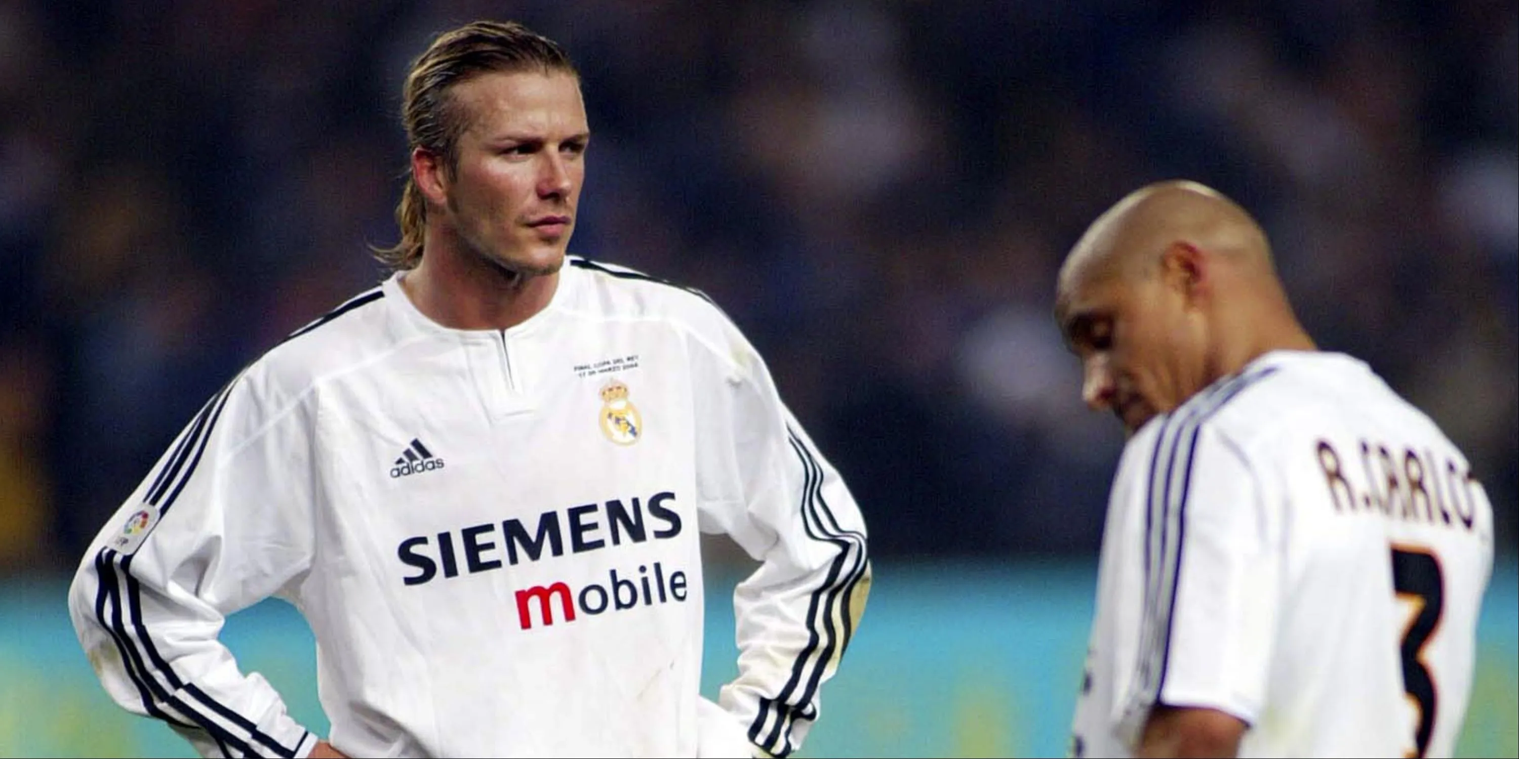 David Beckham và Roberto Carlos trong màu áo Real Madrid