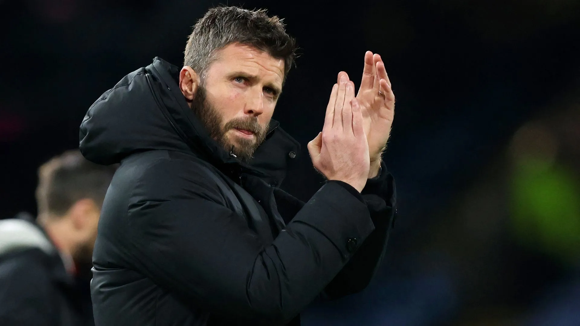 Michael Carrick chỉ đạo trận đấu cho Middlesbrough
