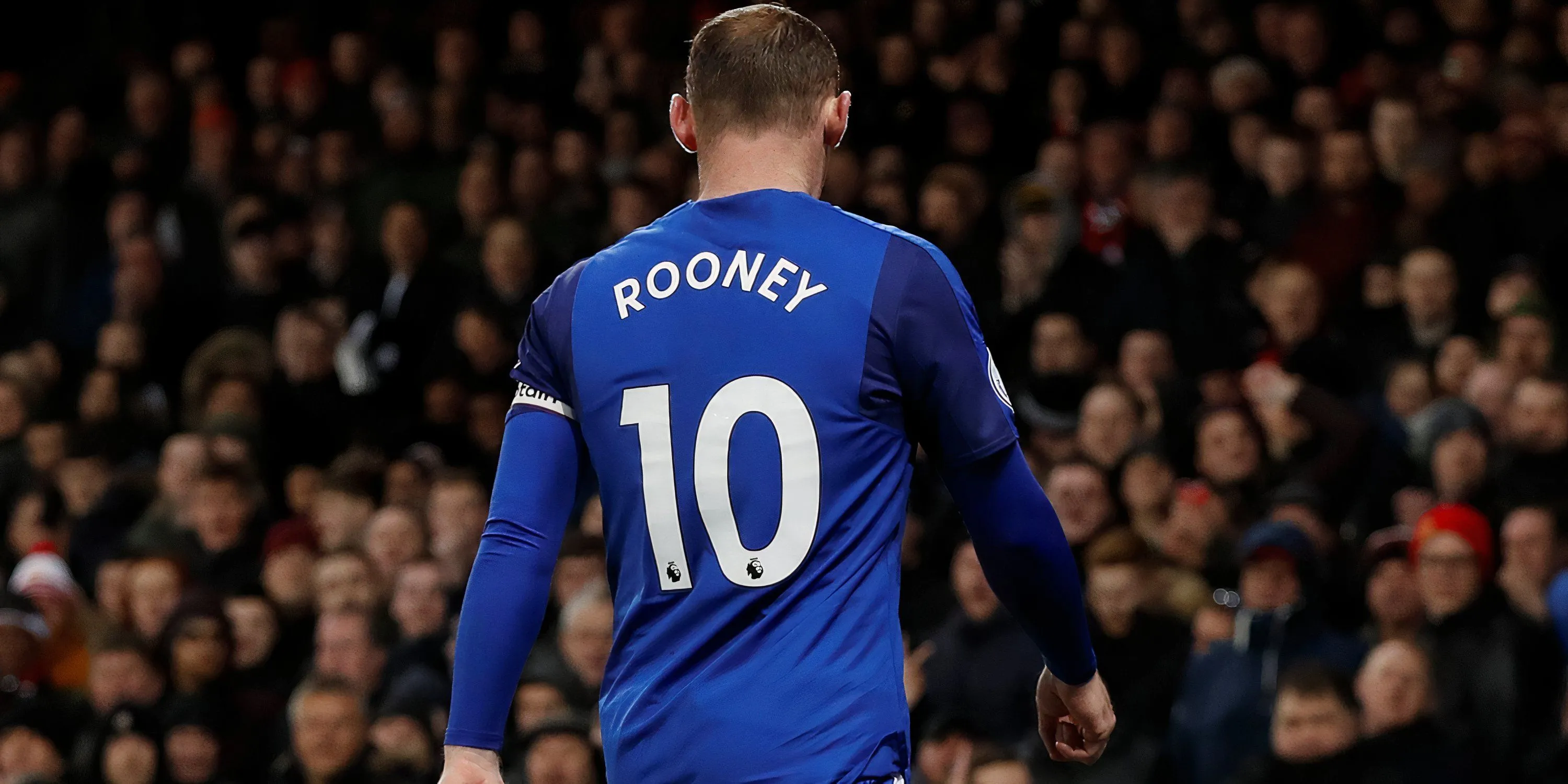 Wayne Rooney trong màu áo số 10 của Everton tại Ngoại hạng Anh.