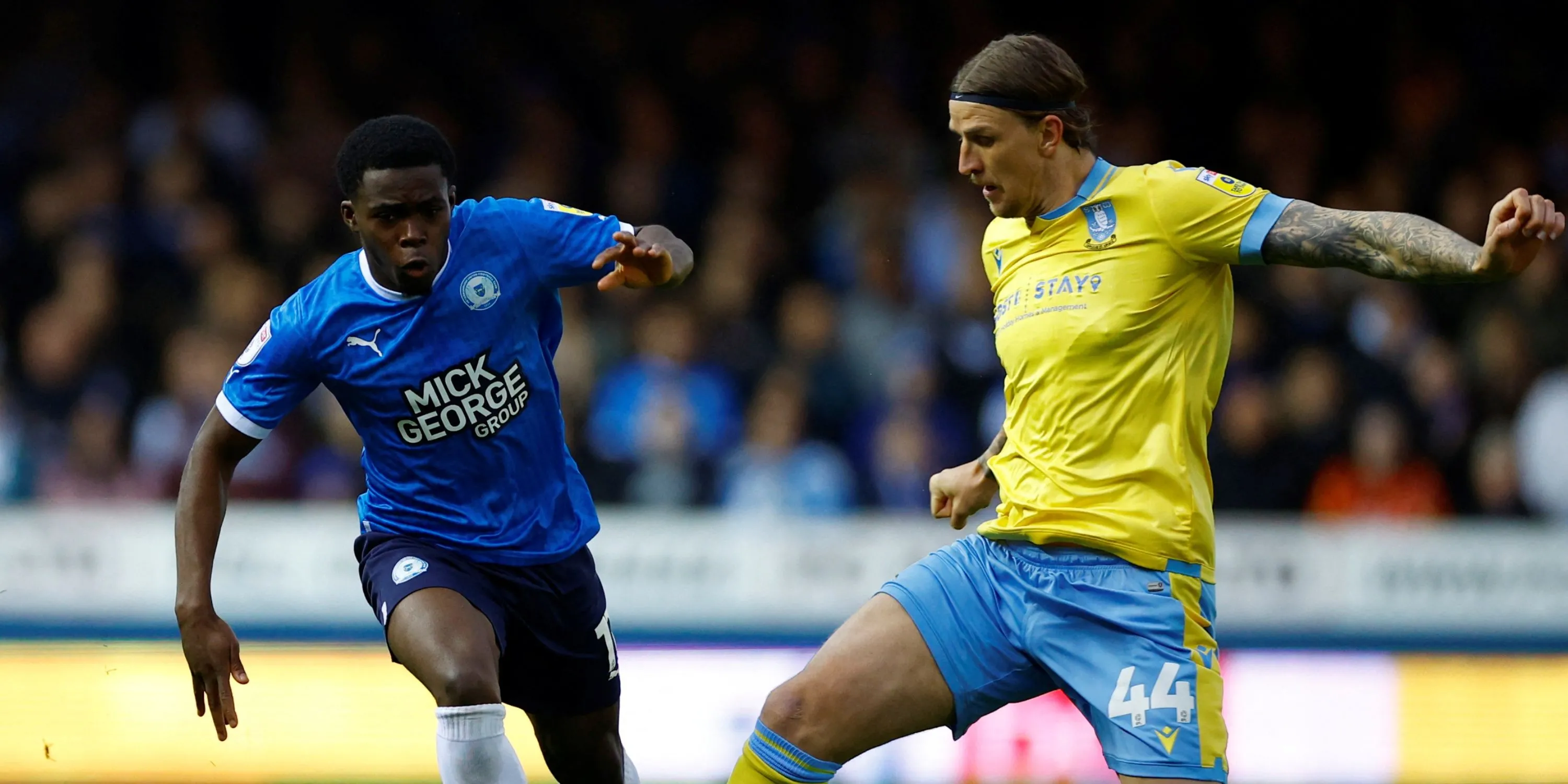 Cầu thủ chạy cánh Kwame Poku trong màu áo Peterborough United tại League One, mục tiêu của Rangers