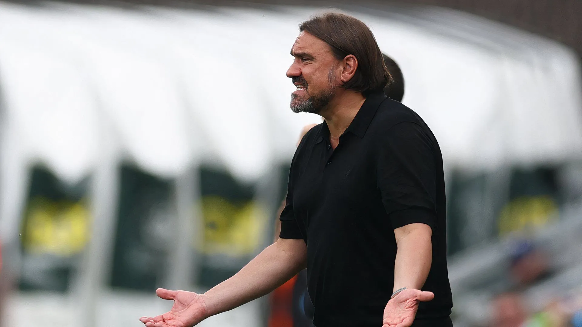 HLV Daniel Farke của Leeds United, đội bóng đang tìm cách tăng cường lực lượng cho mùa giải Championship tới