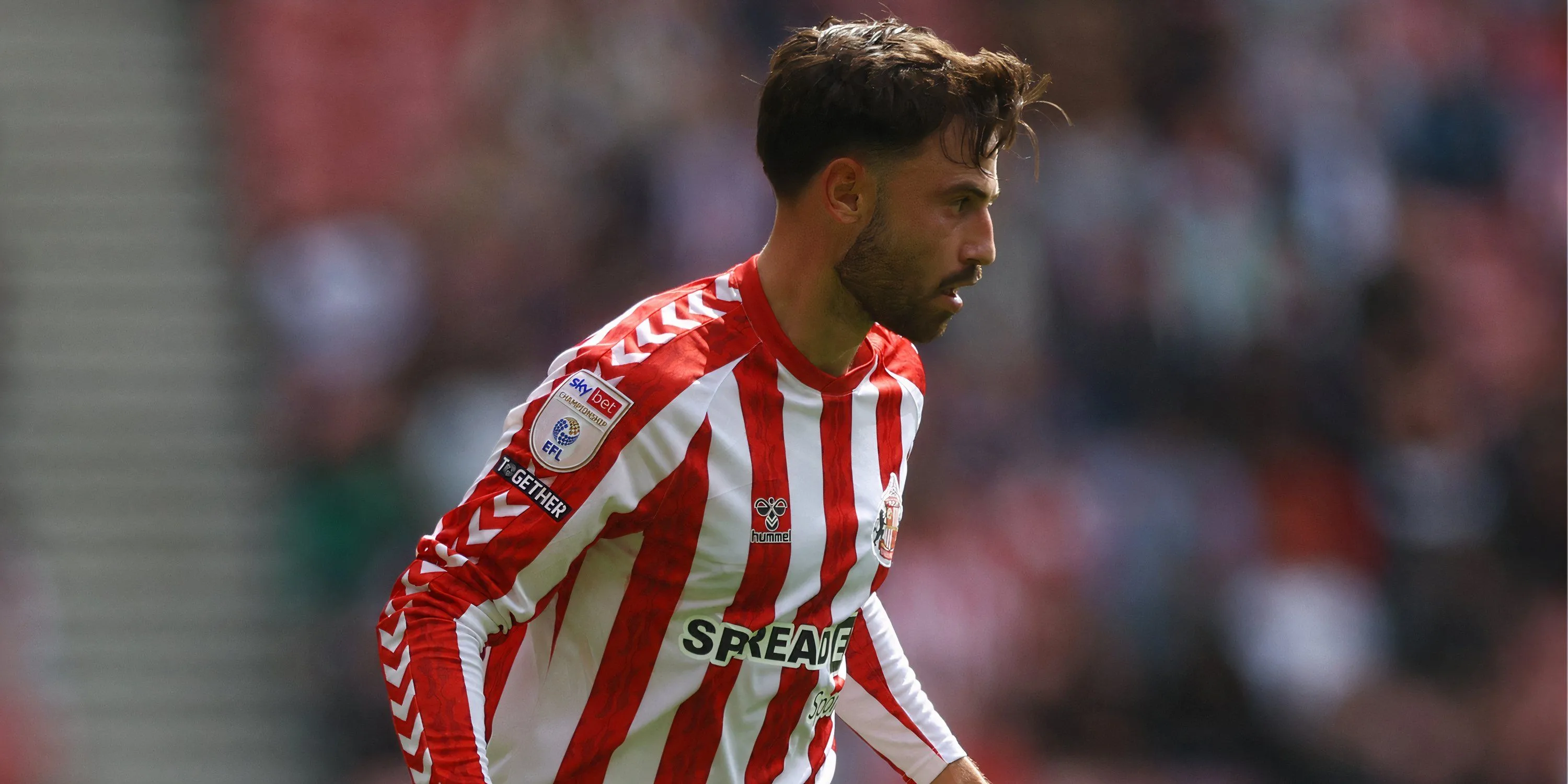 Cầu thủ chạy cánh Patrick Roberts của Sunderland.