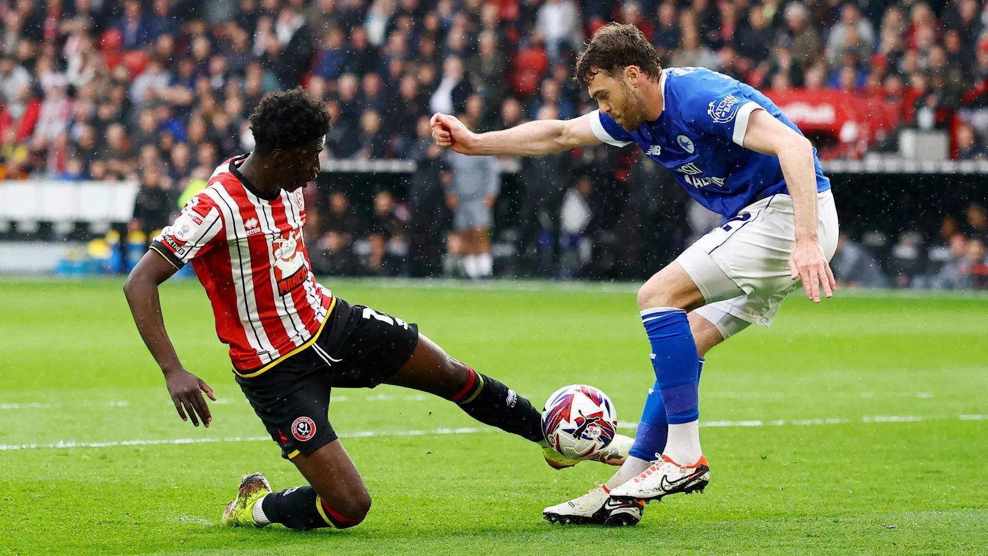 Jesurun Rak-Sakyi đang là mục tiêu hàng đầu của Rangers, gây khó khăn cho Southampton