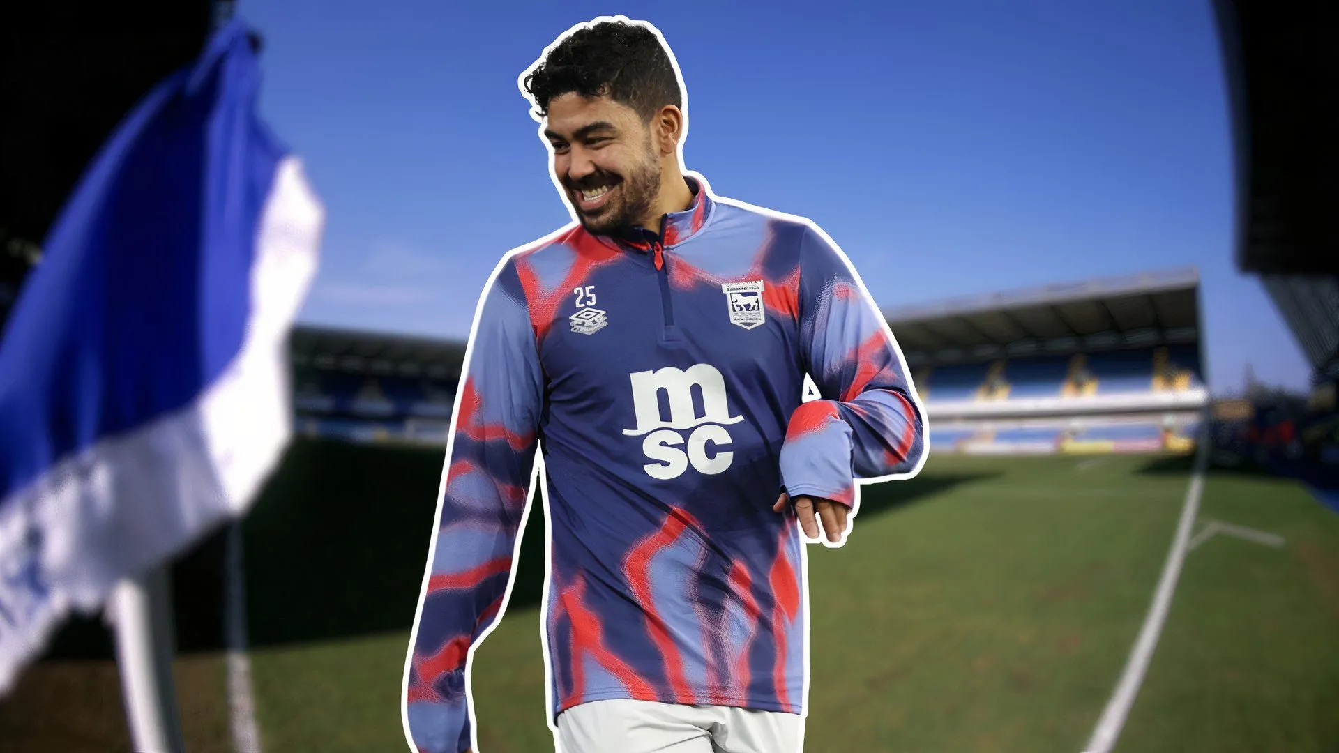 Khoảnh khắc tiền vệ Massimo Luongo thi đấu nỗ lực cho Ipswich Town