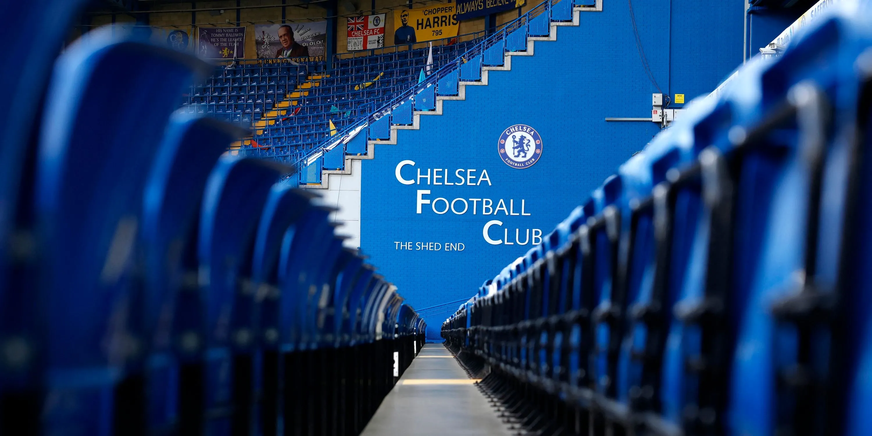 Khung cảnh bên trong sân vận động Stamford Bridge của Chelsea