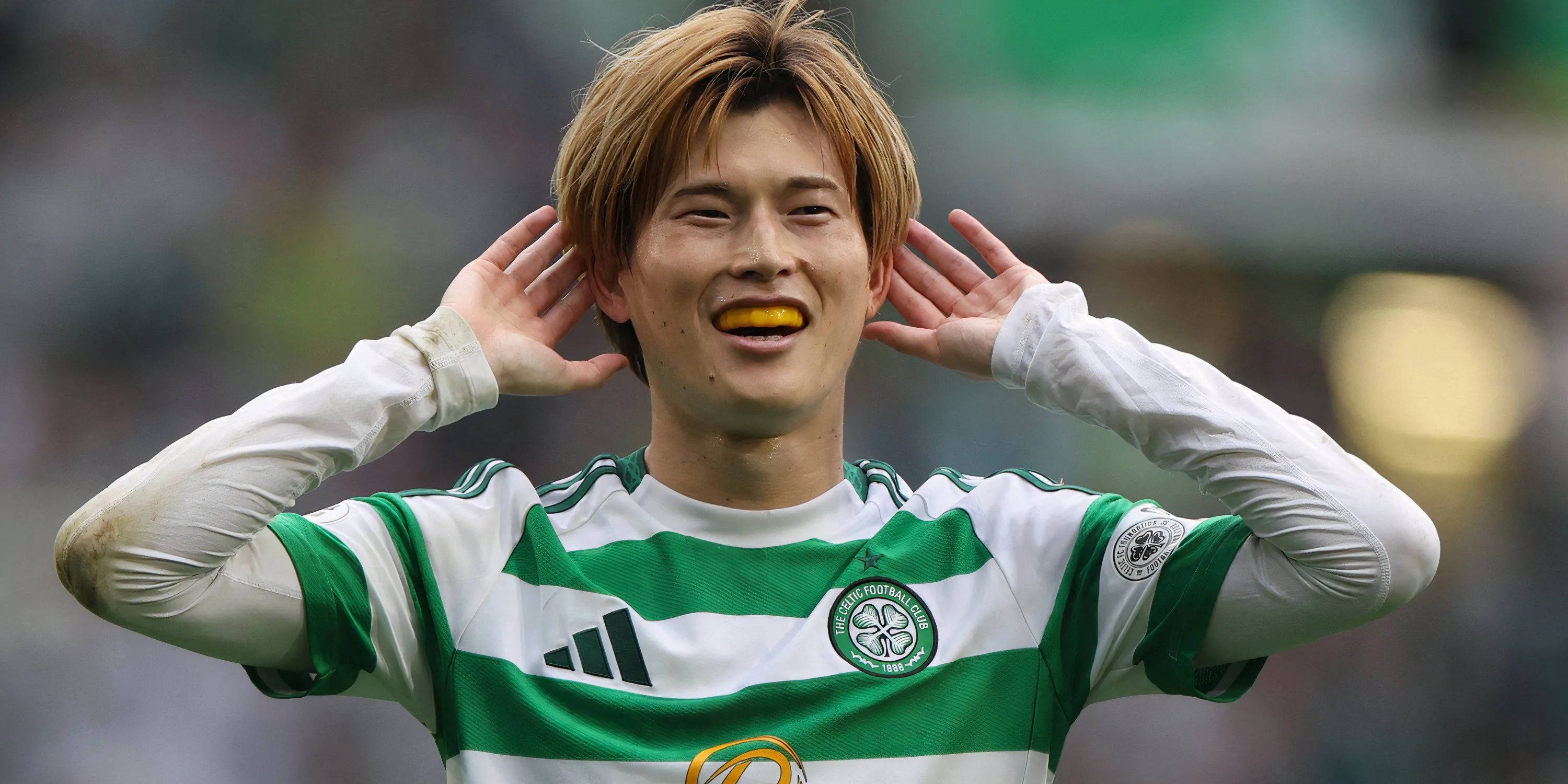 Kyogo Furuhashi với nụ cười sau một pha ghi bàn quan trọng cho Celtic tại giải Ngoại hạng Scotland