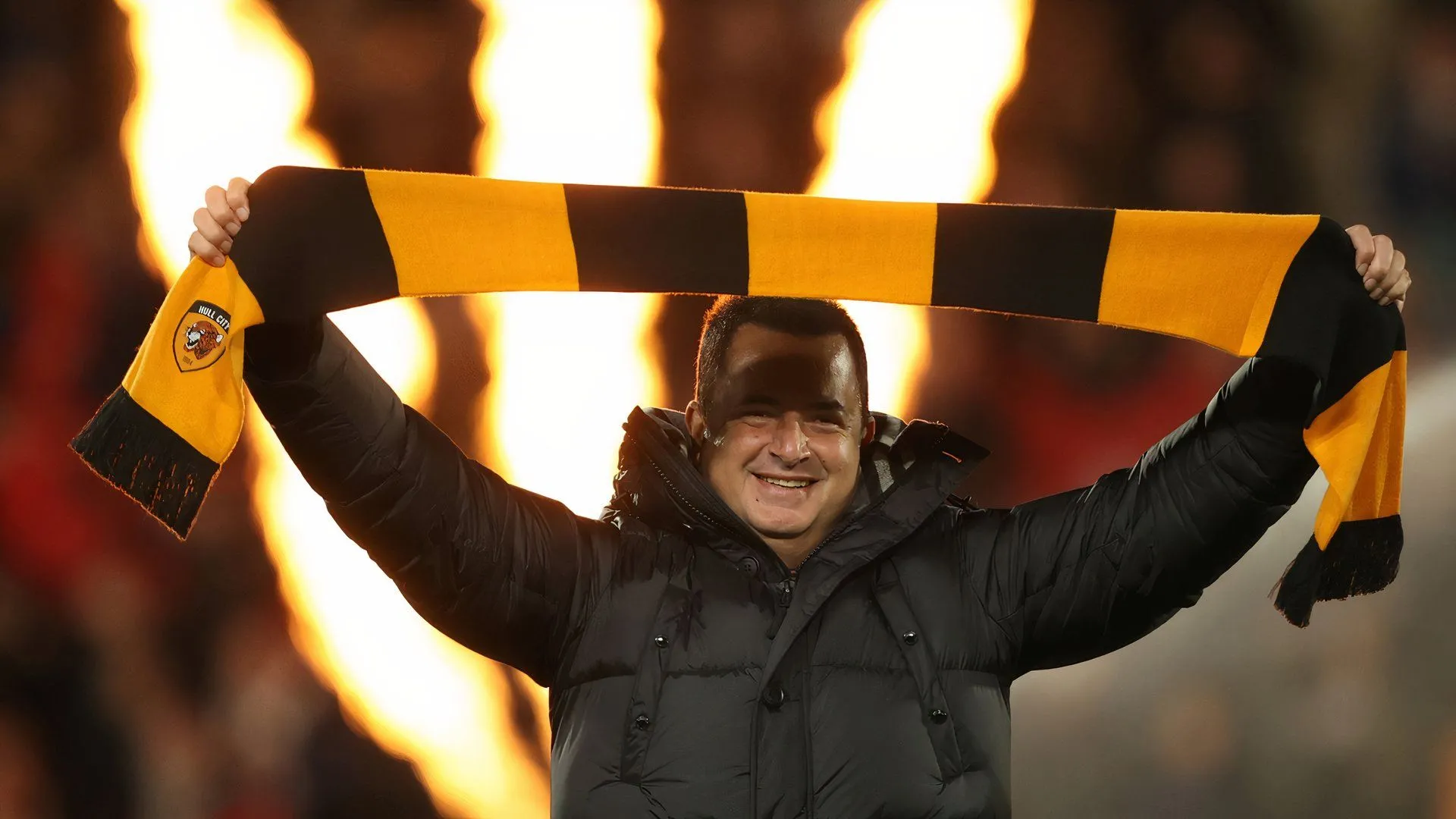 Ông chủ Acun Ilicali của Hull City giữa những lo ngại về tài chính câu lạc bộ.
