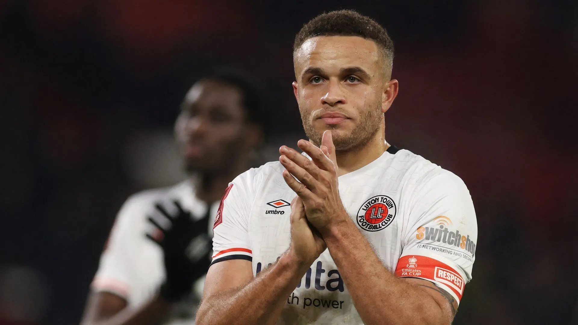 Tiền đạo Carlton Morris, bản hợp đồng mới của Derby County, tri ân người hâm mộ Luton Town