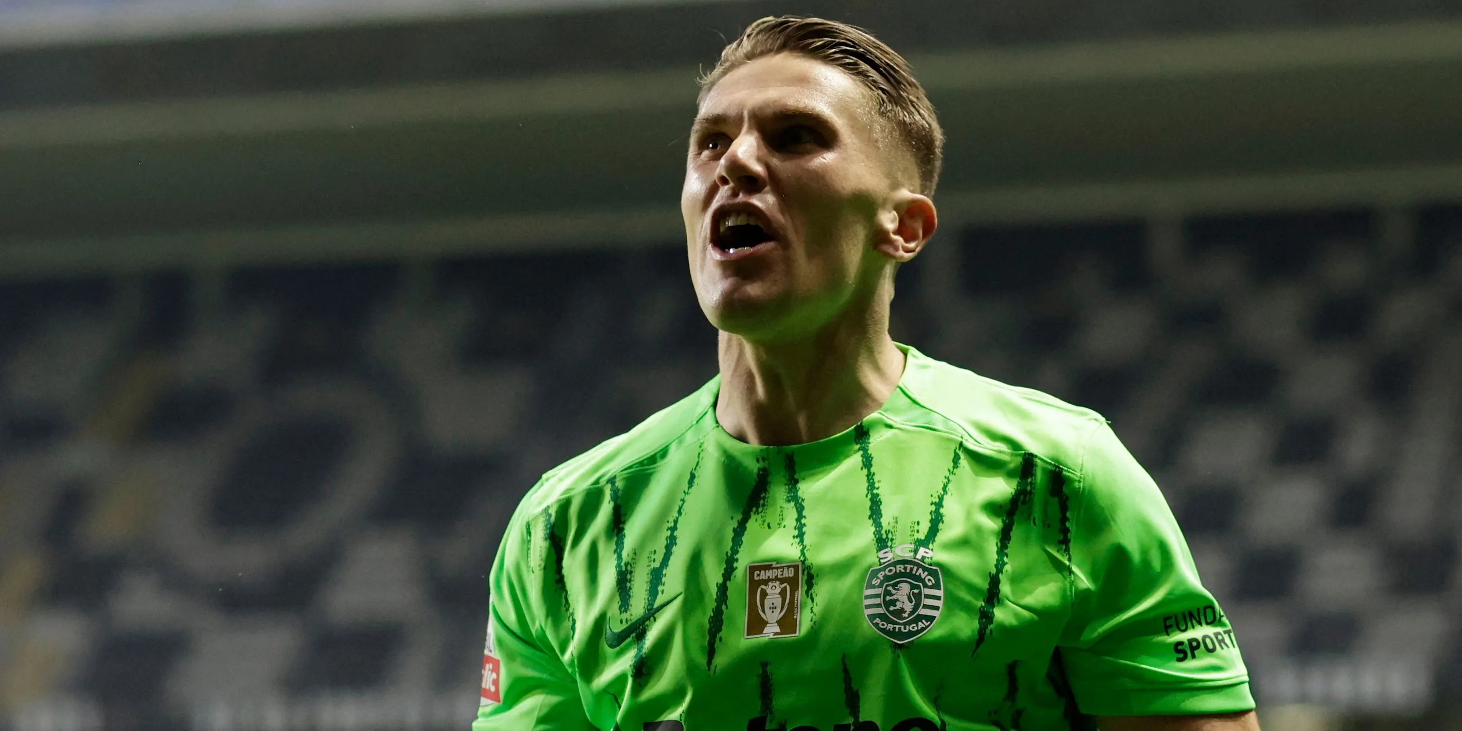 Tiền đạo Viktor Gyokeres của Sporting CP ăn mừng bàn thắng quan trọng
