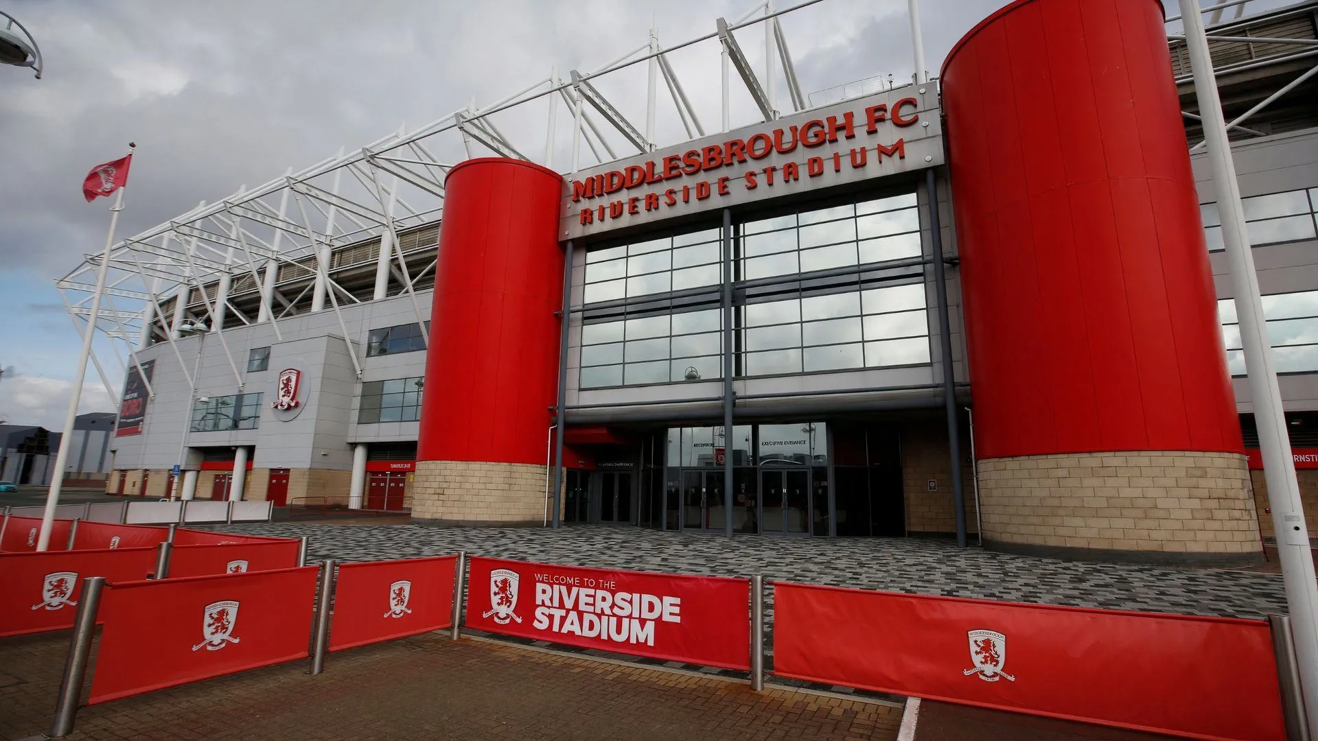 Toàn cảnh sân Riverside, sân nhà của Middlesbrough