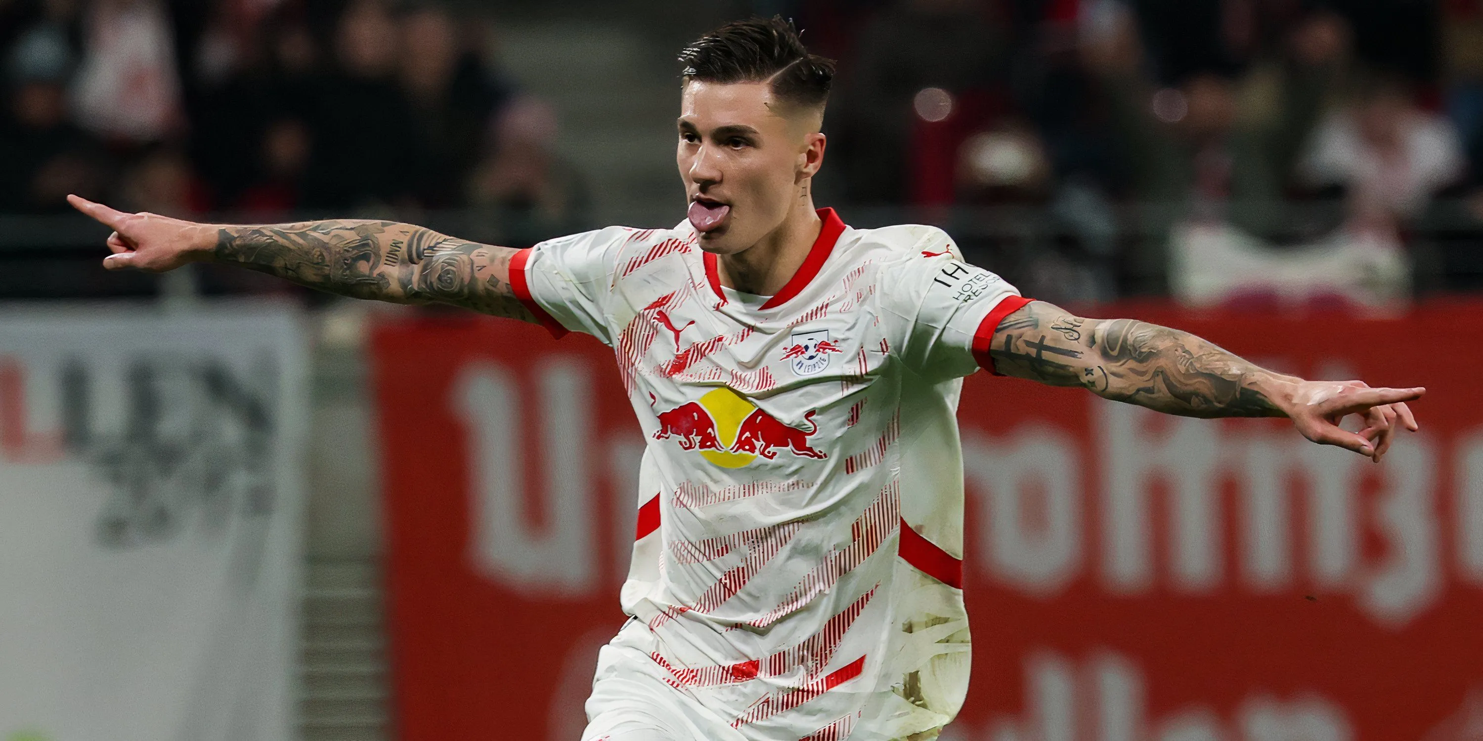 Benjamin Sesko ăn mừng bàn thắng cho RB Leipzig, trước quyết định gia nhập Man Utd hay Newcastle