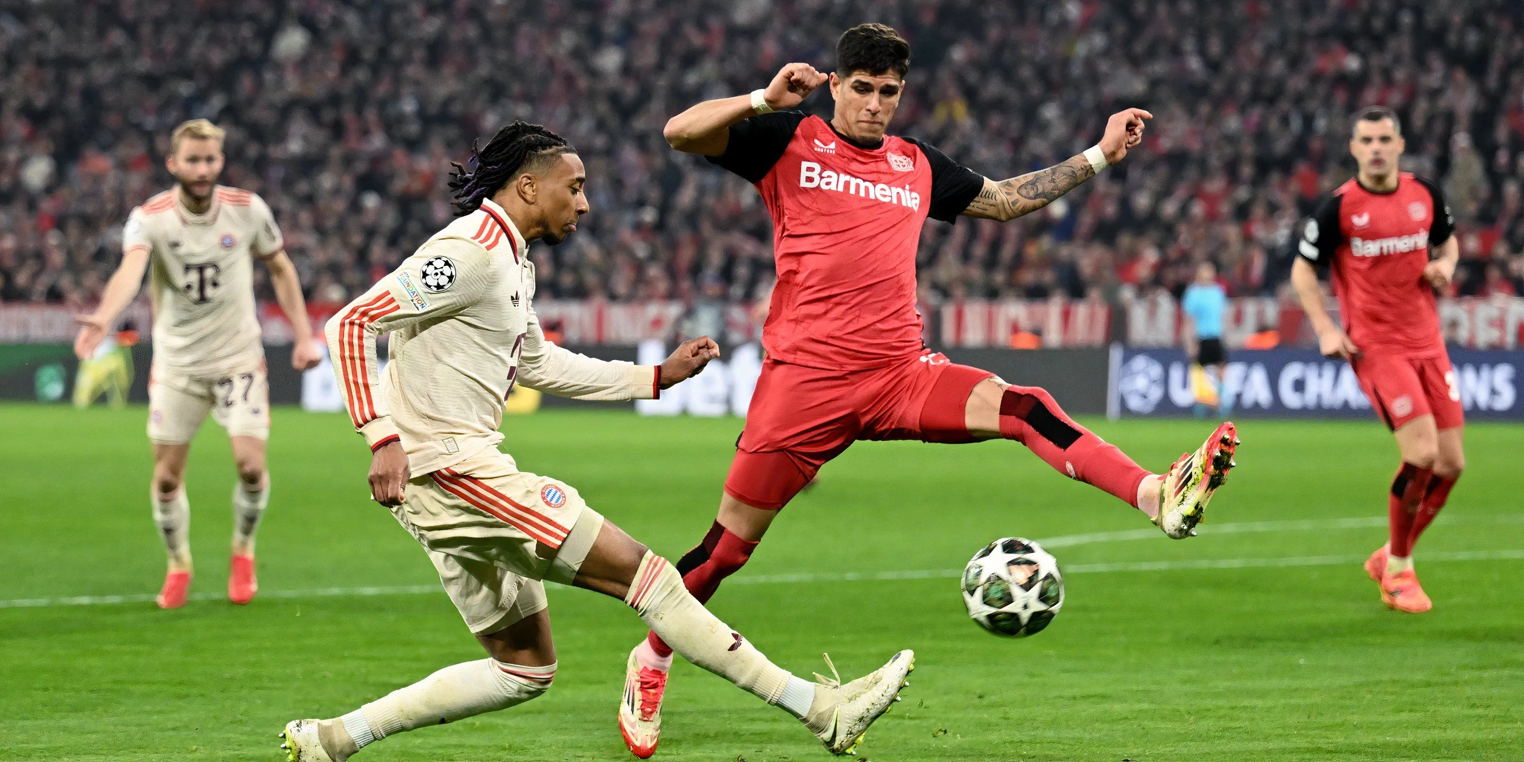 Piero Hincapie trong màu áo Bayer Leverkusen