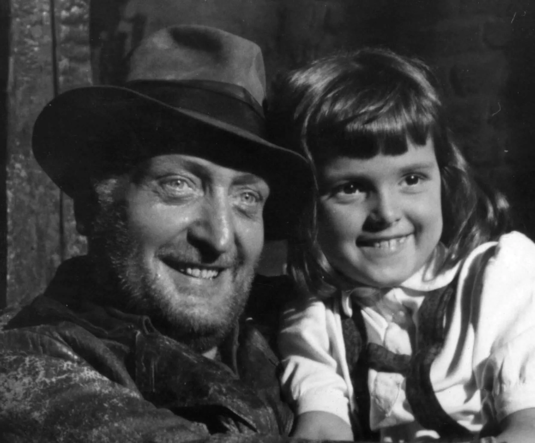 Hans Albers (trái) đã trình diễn ca khúc "Das Herz von St. Pauli"