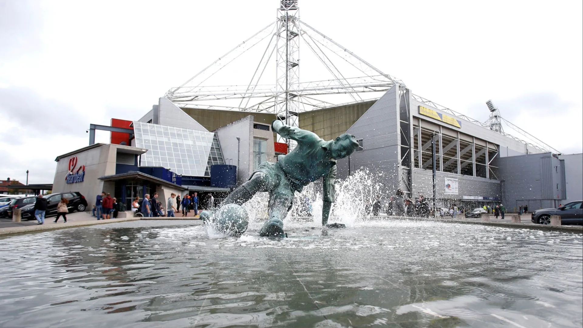 Sân vận động Deepdale - Thánh địa của Preston North End